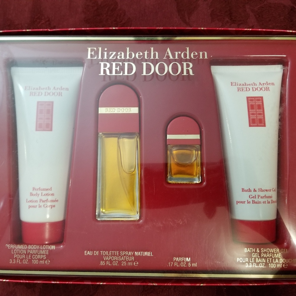 Elizabeth Arden Red Door Set